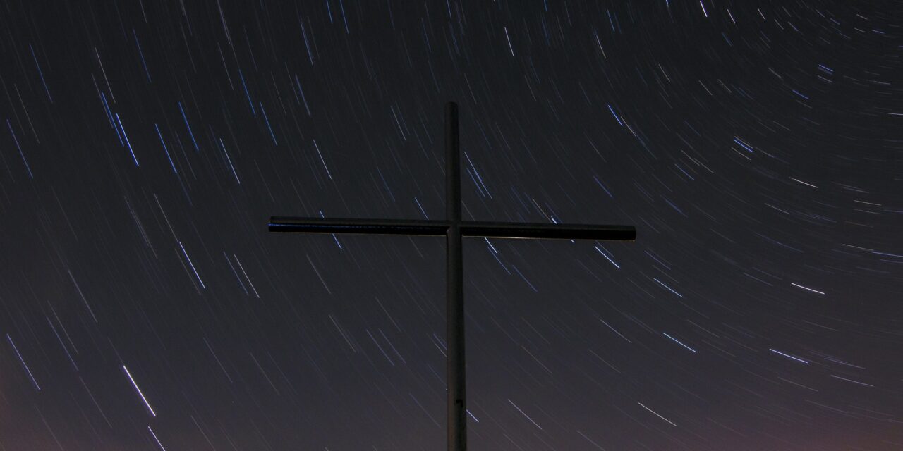ATRÁS DO RASTRO DE DEUS